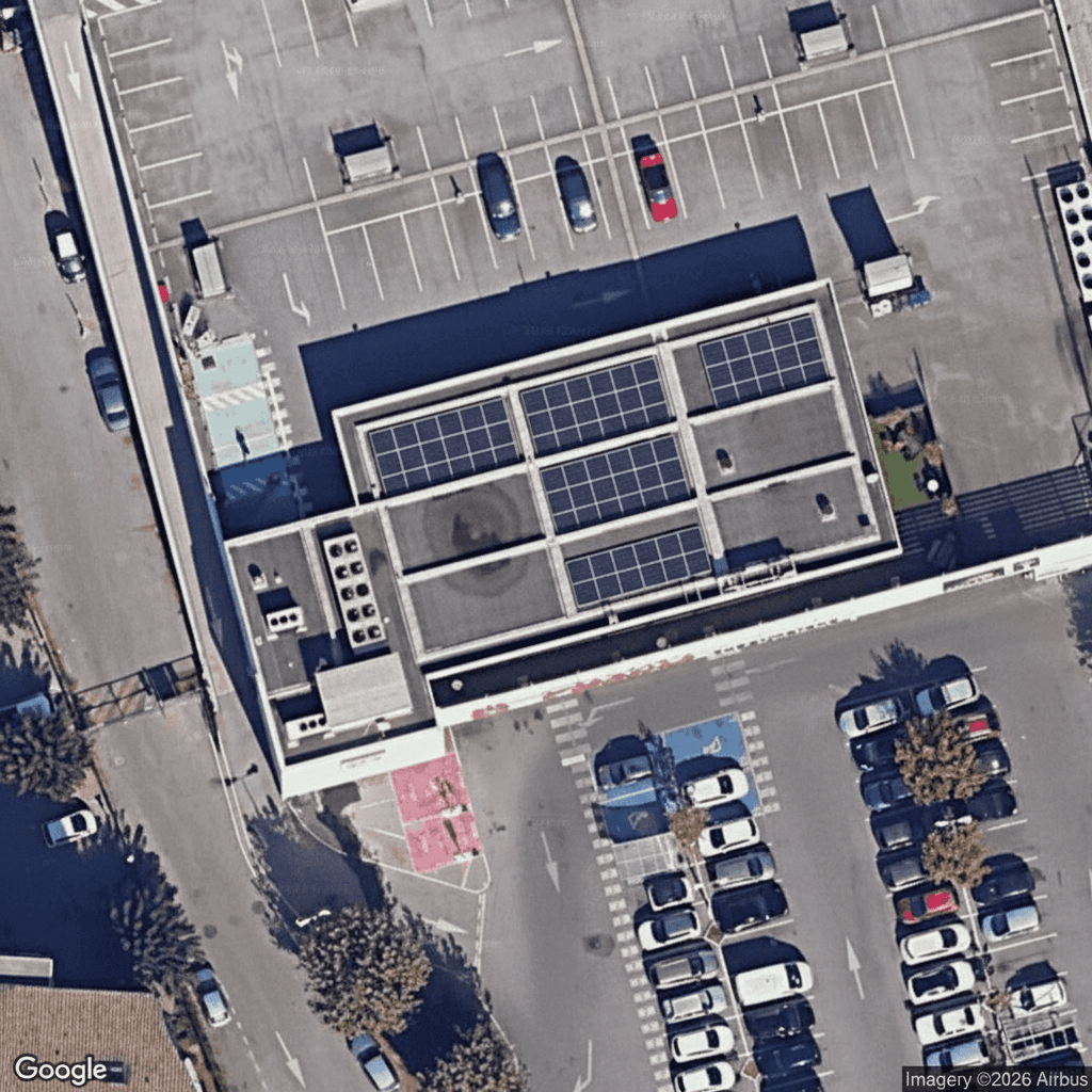 Bâtiment commercial — Cannes (06) — après