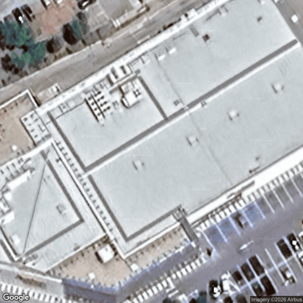 Grande distribution — La Valette-du-Var (83) — avant